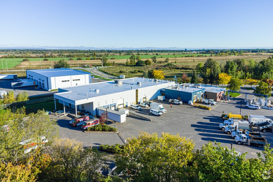 More Photos Of 90 Bill Leathem Dr, Ottawa Distribution For Sale