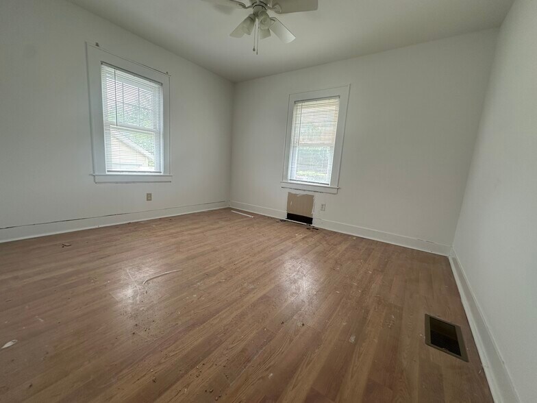 More Photos Of 584-588 Us Highway 46 East, Fairfield Freestanding For Sale