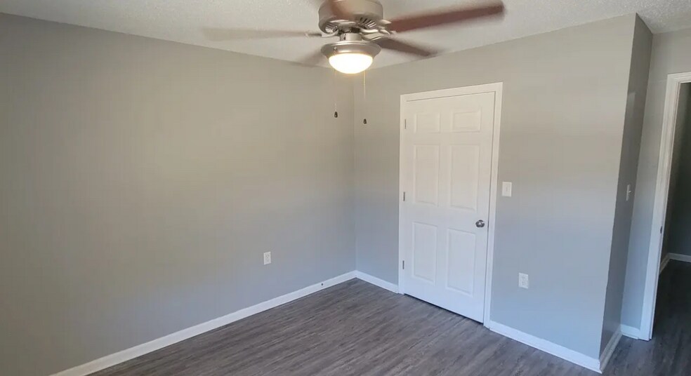 More Photos Of 1800 Labette Manor Dr, Little Rock Apartments For Sale