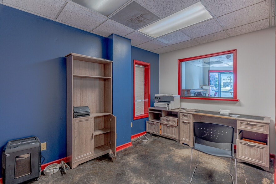 More Photos Of 301 Burke Ave, Jonesboro Warehouse For Sale