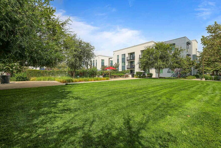 More Photos Of 4863 Willow Rd, Pleasanton Apartments For Lease