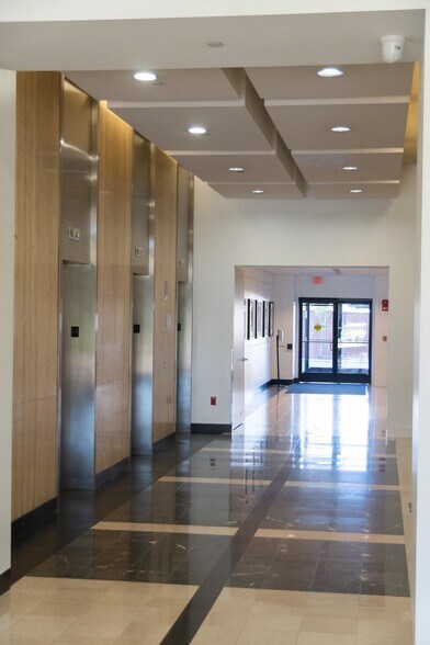 More Photos Of 10210 Greenbelt Rd, Lanham Office For Lease