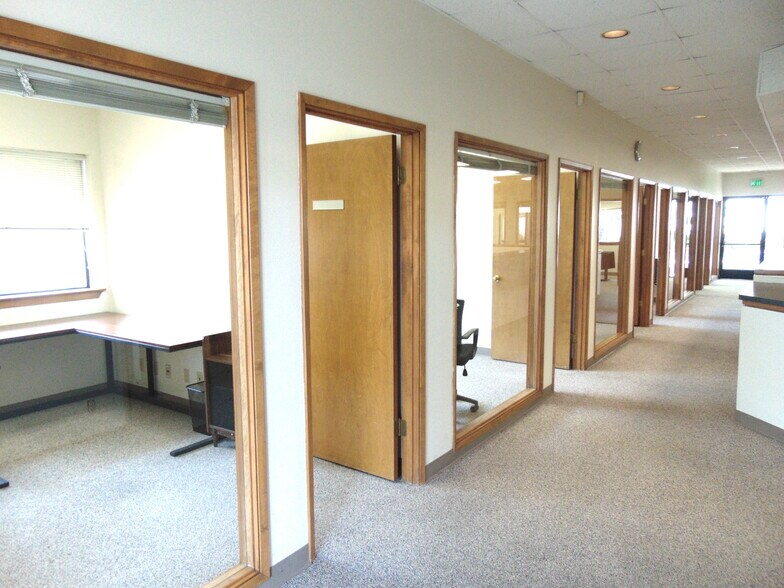 More Photos Of 1051 Mangrove Ave, Chico Office For Lease