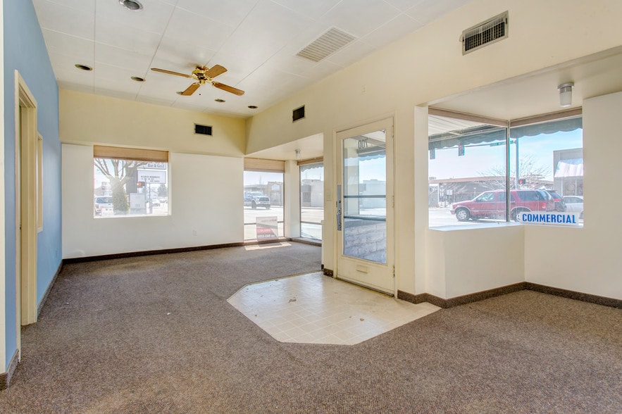 More Photos Of 700-702 George Washington Way, Richland Storefront Retail Office For Lease