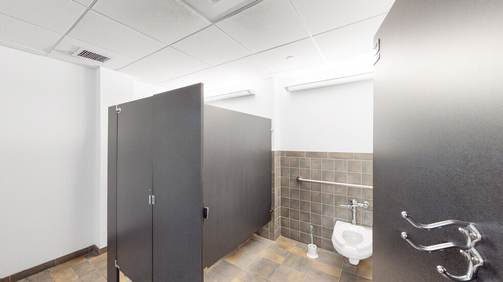 More Photos Of 43 Harvard St, Worcester Office For Lease