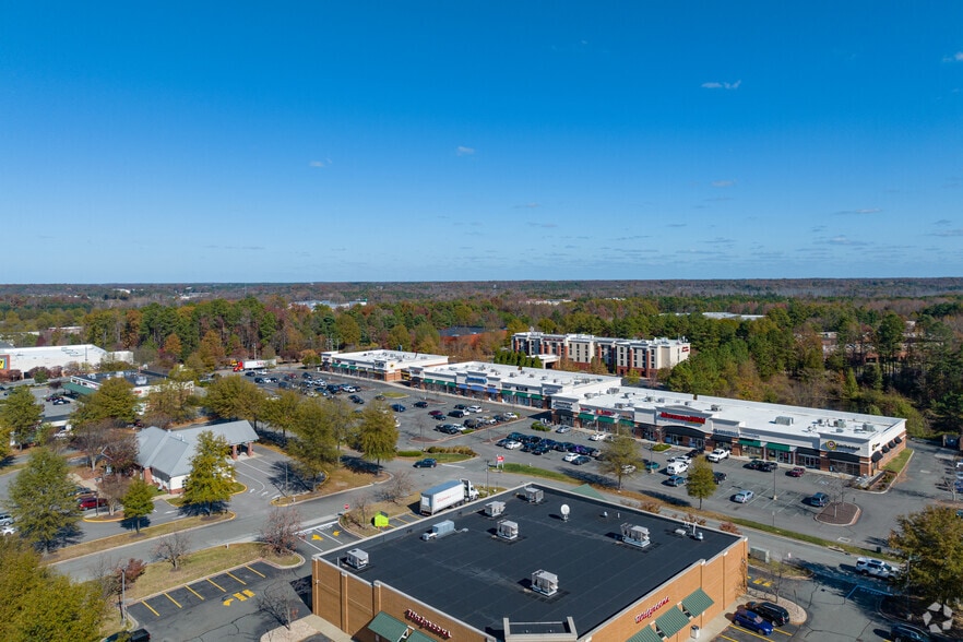 More Photos Of 1090 Virginia Center Pky, Glen Allen Storefront For Lease