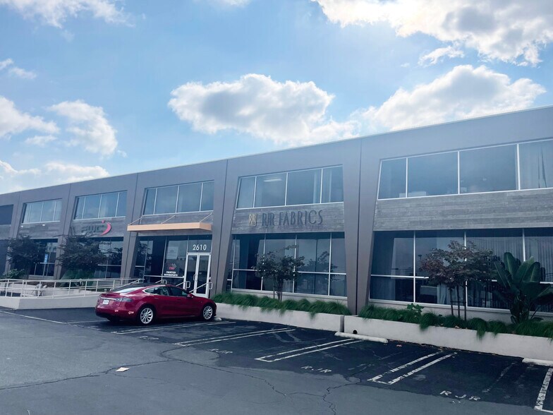 More Photos Of 2610-2660 Columbia St, Torrance Manufacturing For Lease