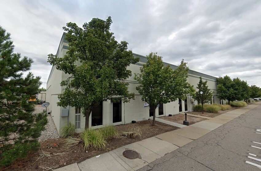 More Photos Of 29031-29045 Airport Dr, Romulus Unknown For Lease