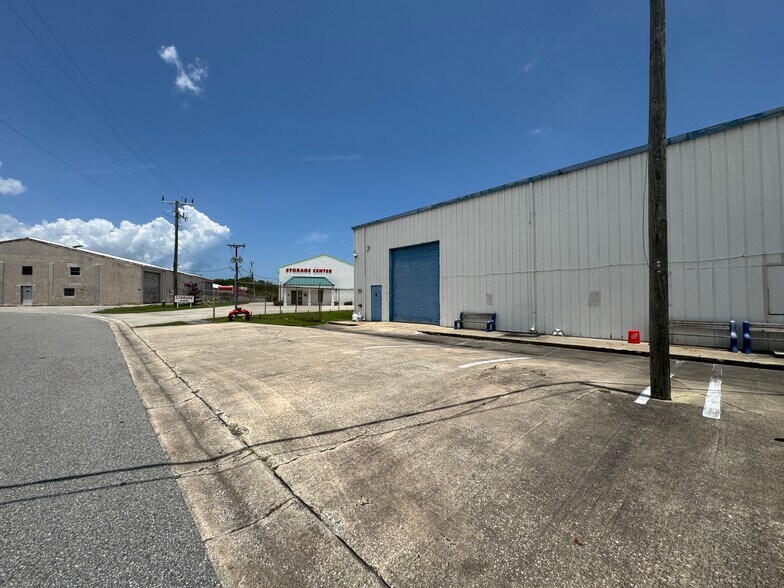 More Photos Of 280 W Central Blvd, Cape Canaveral Manufacturing For Sale