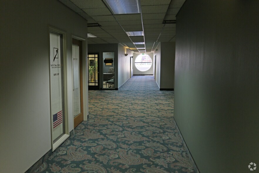 More Photos Of 1600 E Florida Ave, Hemet Office For Sale