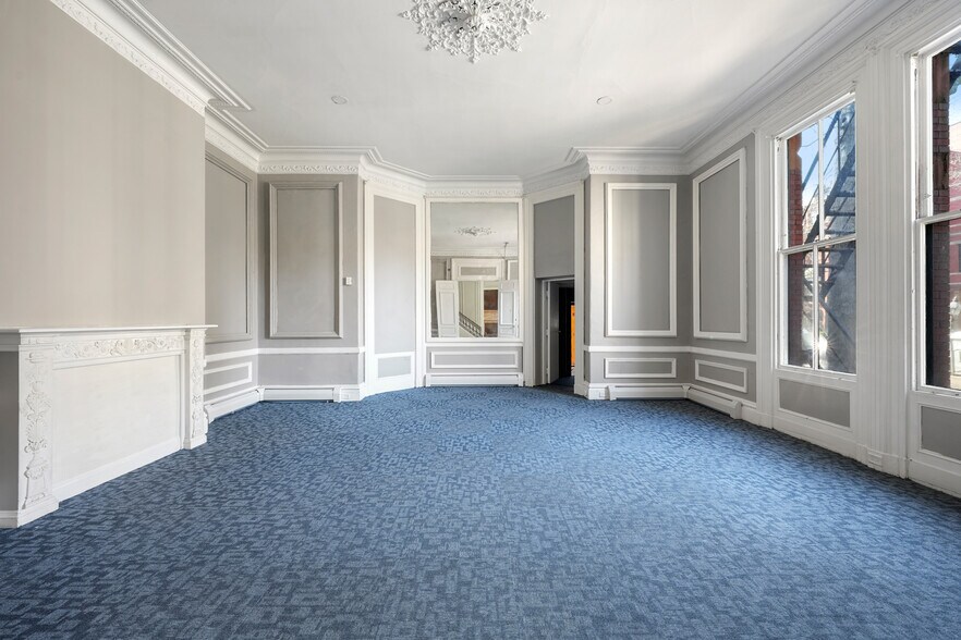 More Photos Of 164 Marlborough St, Boston Dormitory For Sale