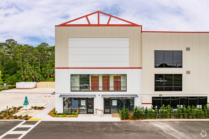 More Photos Of Bristol Lakes Road, Mount Dora Self Storage For Lease