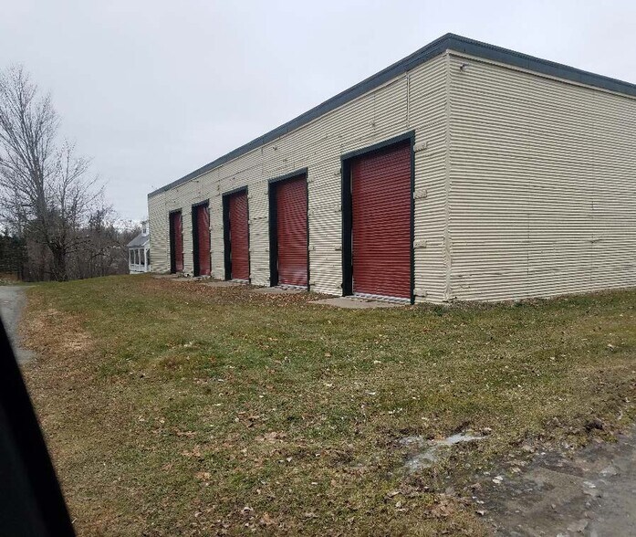 More Photos Of 9 Kenwood Ave, Corinna Specialty For Sale