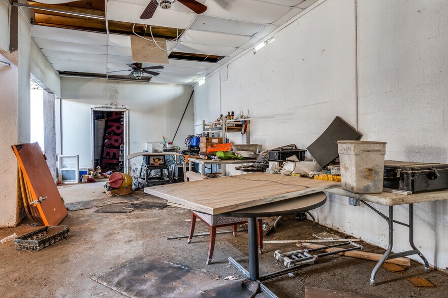 More Photos Of 1420 Martin Luther King Jr Blvd, Dallas Medical For Sale