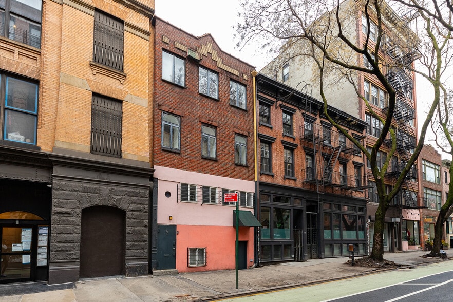 More Photos Of 25 Bleecker St, New York Apartments For Sale