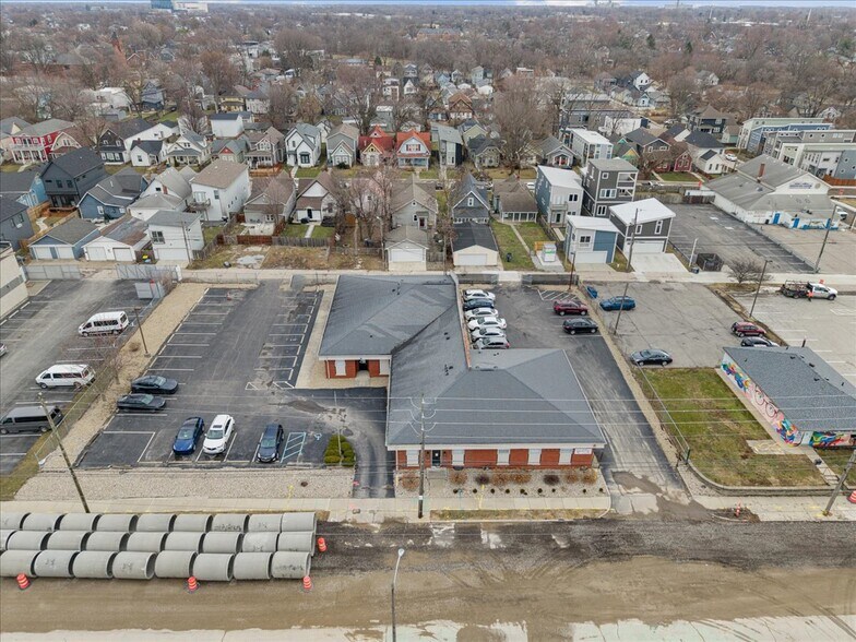 More Photos Of 1415 Shelby St, Indianapolis Office For Sale