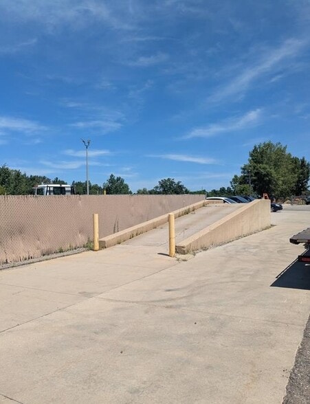 More Photos Of 12801 Silver Lake Rd, Brighton Manufacturing For Sale
