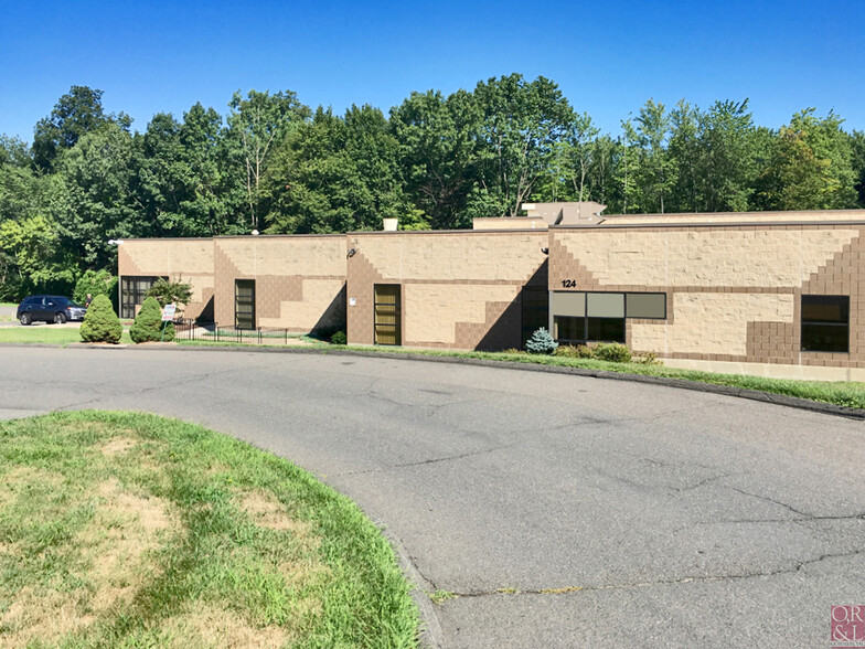 Primary Photo Of 124 White Oak Dr, Berlin Light Manufacturing For Lease