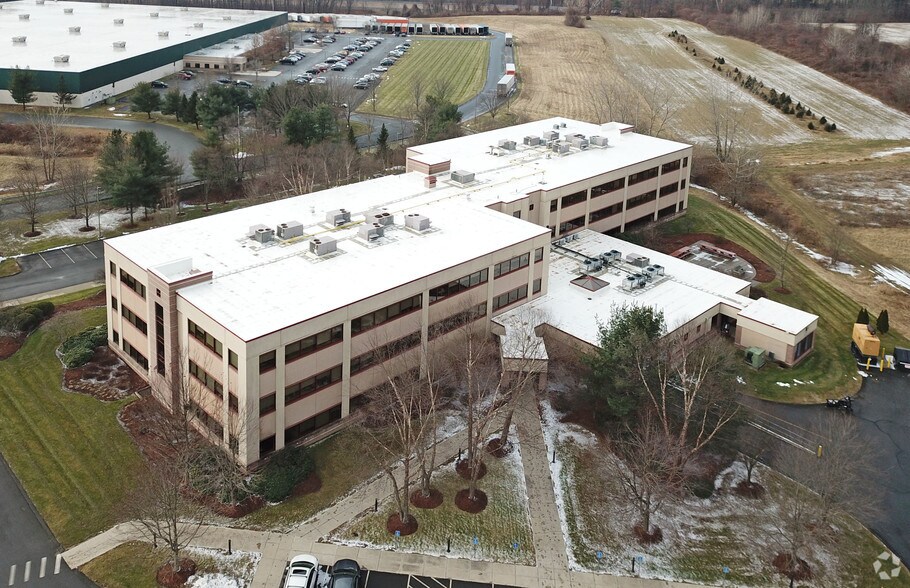 More Photos Of 16 Yankee Candle Way, South Deerfield Medical For Lease