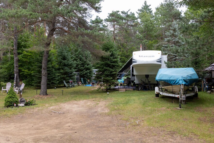 More Photos Of 2883 HWY-60, Dwight Trailer Camper Park For Sale