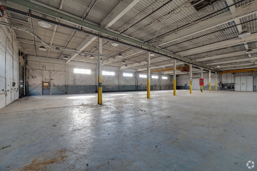 More Photos Of 235 New York Dr, Fort Washington Light Manufacturing For Lease