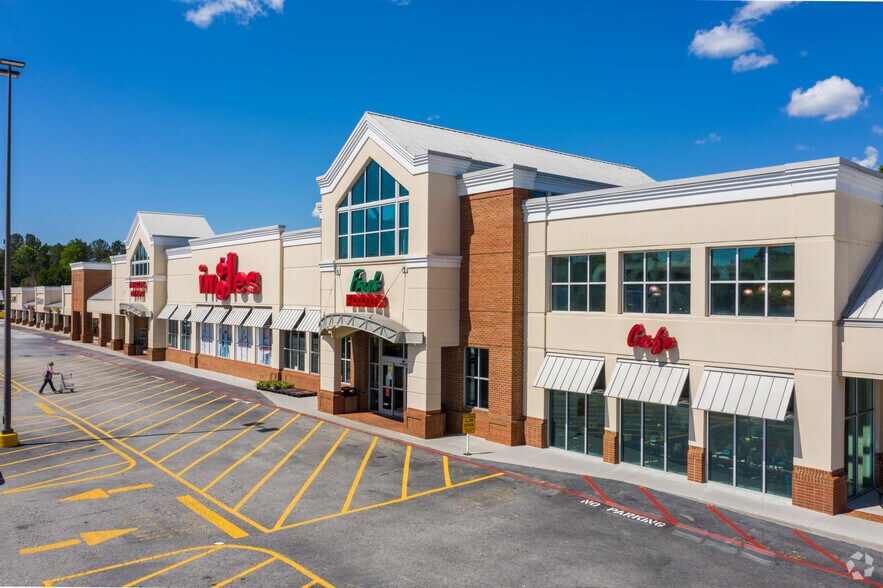 More Photos Of 1124 N Park St, Carrollton Unknown For Lease