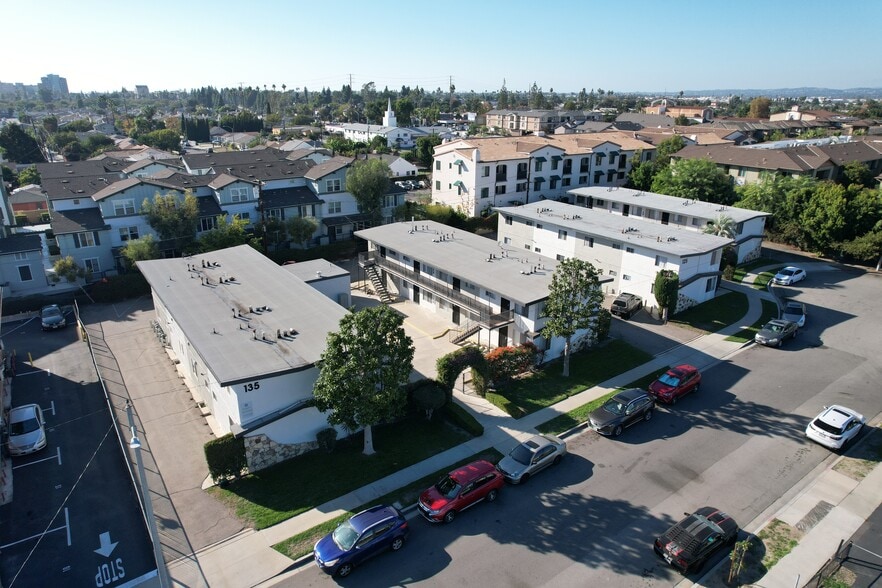 More Photos Of 119-135 S Fahrion Pl, Anaheim Apartments For Sale