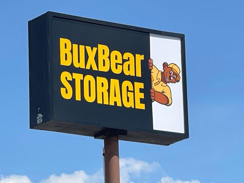 More Photos Of 2460 Prospect Dr, Idaho Falls Self Storage For Lease