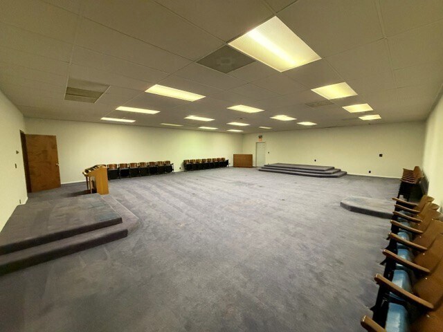 More Photos Of 103 Washington St, Frankton Office Residential For Sale