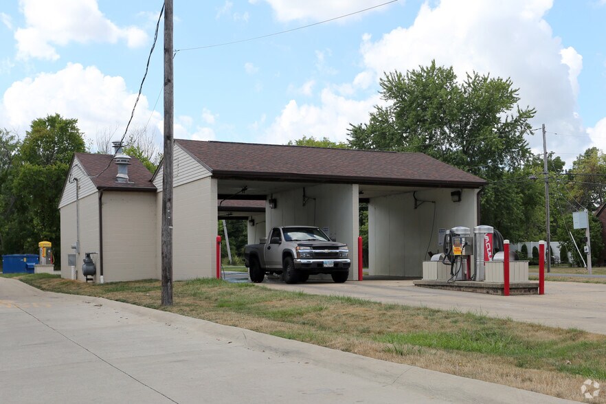 More Photos Of 4240 E Lake Rd, Sheffield Lake Carwash For Sale