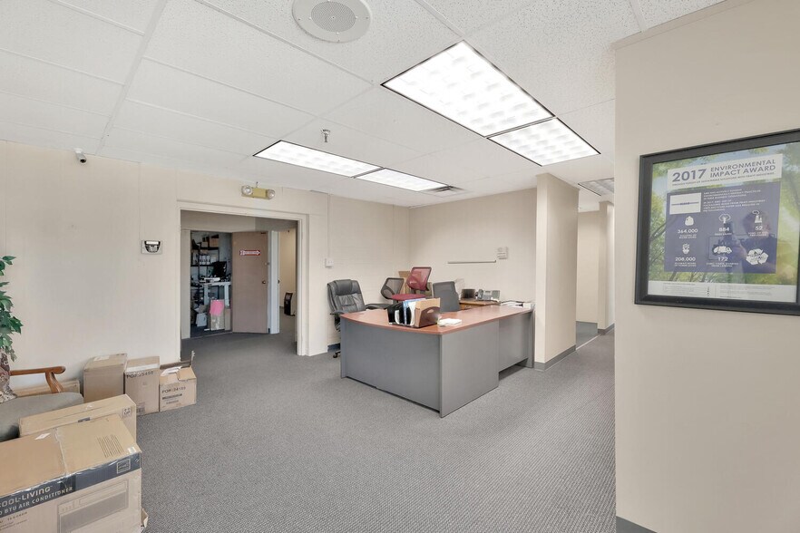 More Photos Of 811 E Waterman St, Wichita Warehouse For Lease