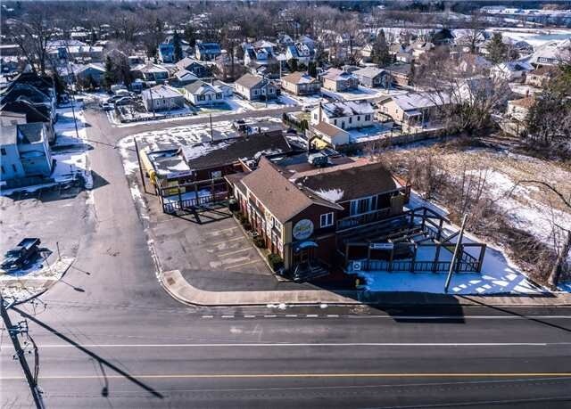 More Photos Of 106 Lakeport Rd, St Catharines Restaurant For Sale