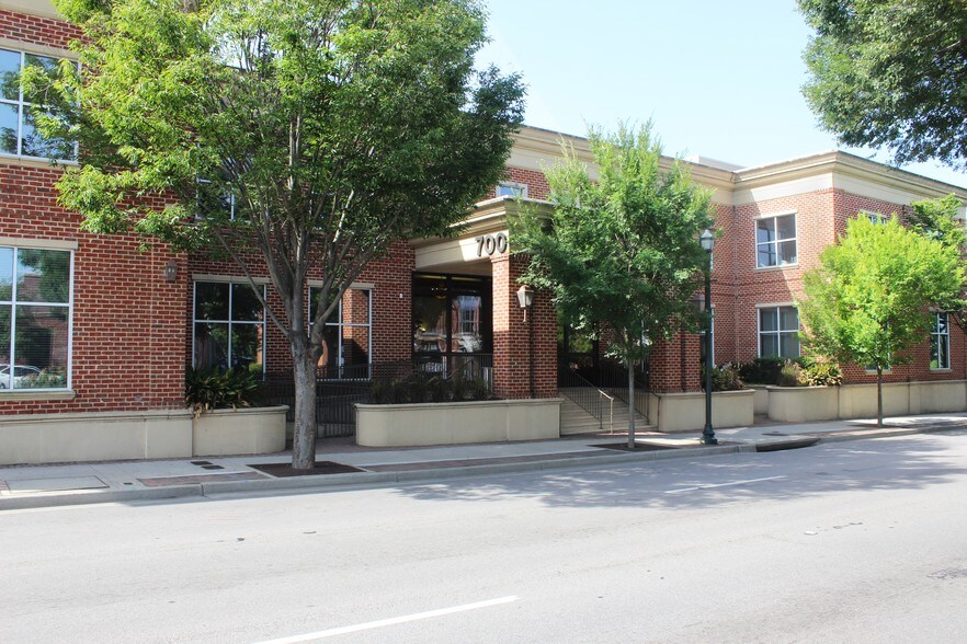 More Photos Of 700 Gervais St, Columbia Office For Lease