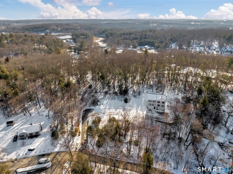 More Photos Of 115 Groveland Ave, Putnam Apartments For Sale