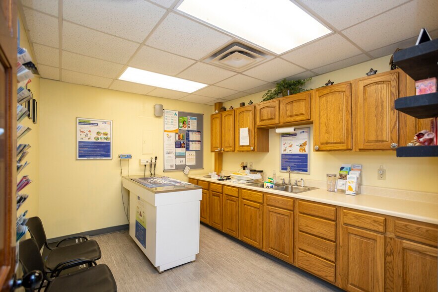More Photos Of 5424 E US Highway 20, Rolling Prairie Office For Sale