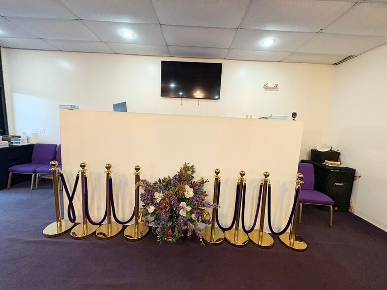 More Photos Of 97 Yost Pl, Capitol Heights Fast Food For Sale