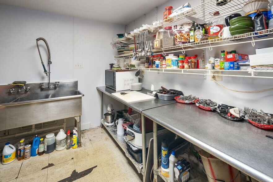 More Photos Of 189 Main St, Cherry Valley Restaurant For Sale