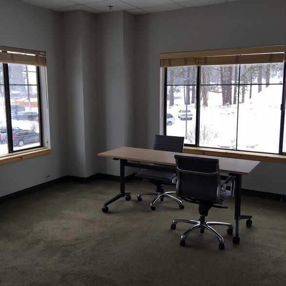 More Photos Of 11025 Pioneer Trl, Truckee Office For Lease
