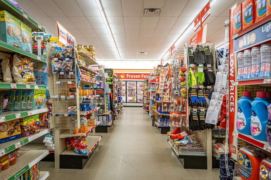 More Photos Of 6975 US-69, Kountze Convenience Store For Sale