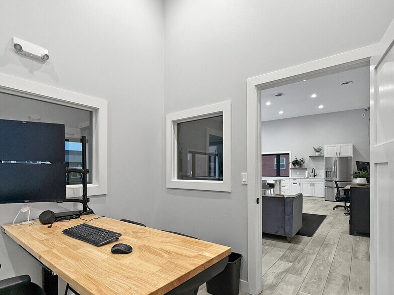 More Photos Of 204 S Main St, Woodward General Retail For Sale