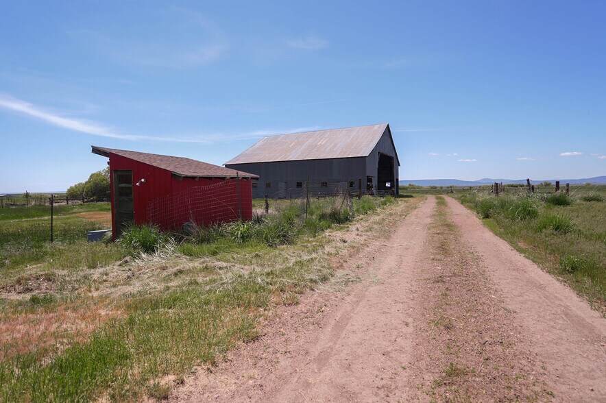 More Photos Of 15682 Highway 395, Lakeview Land For Sale