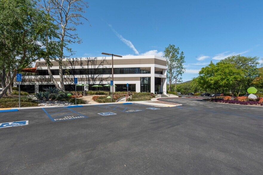 More Photos Of 30501 Agoura Rd, Agoura Hills Office For Lease