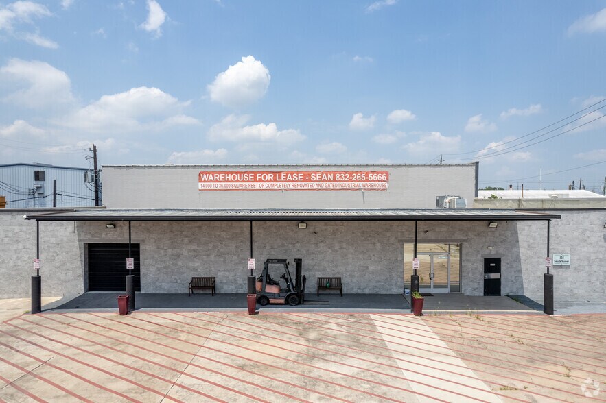 More Photos Of 102 S Shaver St, Pasadena Warehouse For Lease