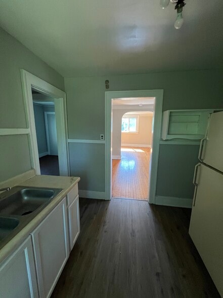 More Photos Of 12048 Meyers Rd, Detroit Multifamily For Sale