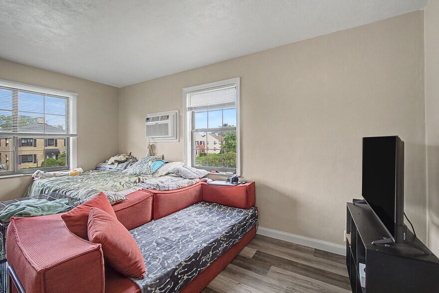 More Photos Of 526-532 Corona Ave, Dayton Apartments For Sale