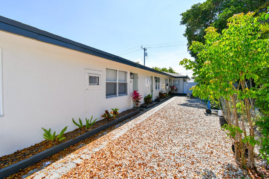 More Photos Of 1201 NE 15th Ave, Fort Lauderdale Apartments For Sale