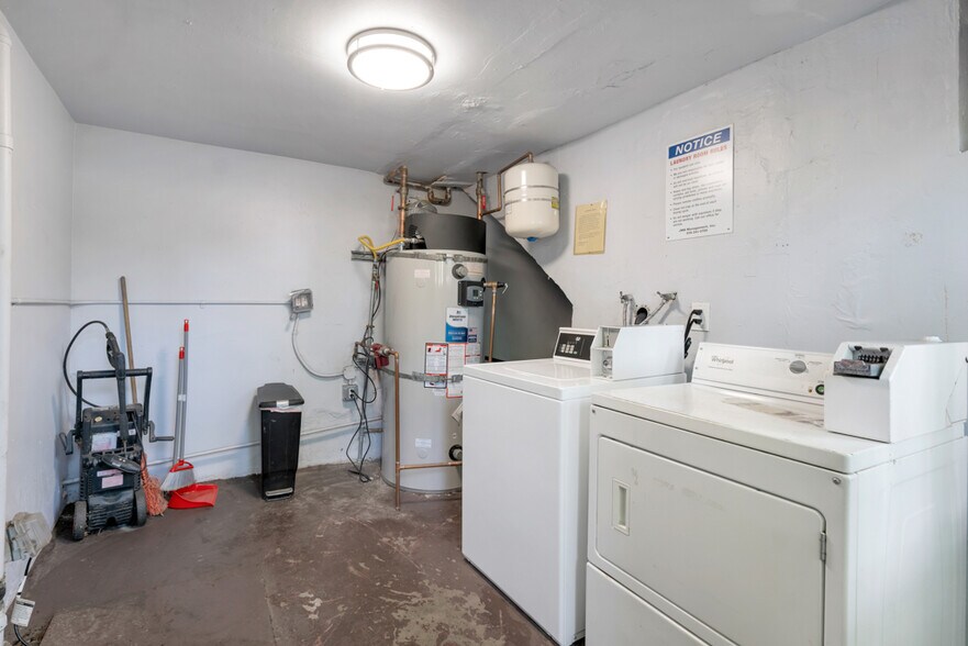 More Photos Of 729 Raleigh St, Glendale Apartments For Sale