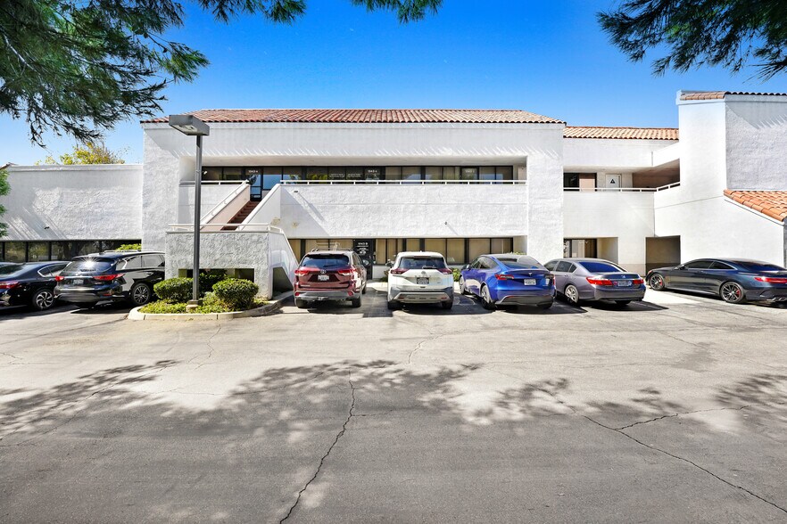 More Photos Of , Palmdale Office For Sale