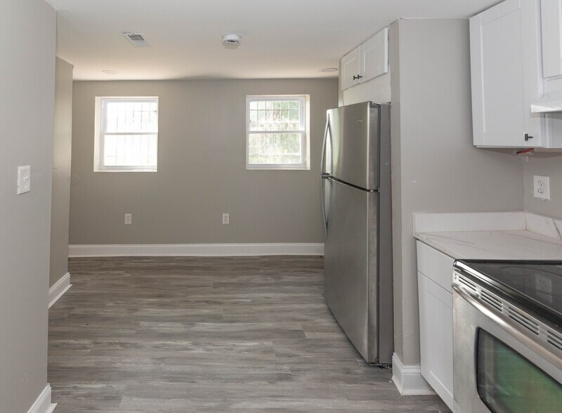 More Photos Of 332 S Franklintown Rd, Baltimore Apartments For Sale