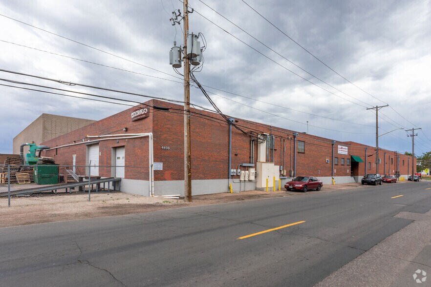 More Photos Of 4400-4460 Lipan St, Denver Manufacturing For Sale